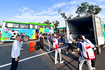 E:2023.77.24彤熙：【助力大运】彤熙商贸顺利实现首批次大运会物流运输，喜迎列国活动健儿官网20230724-01-02.jpg