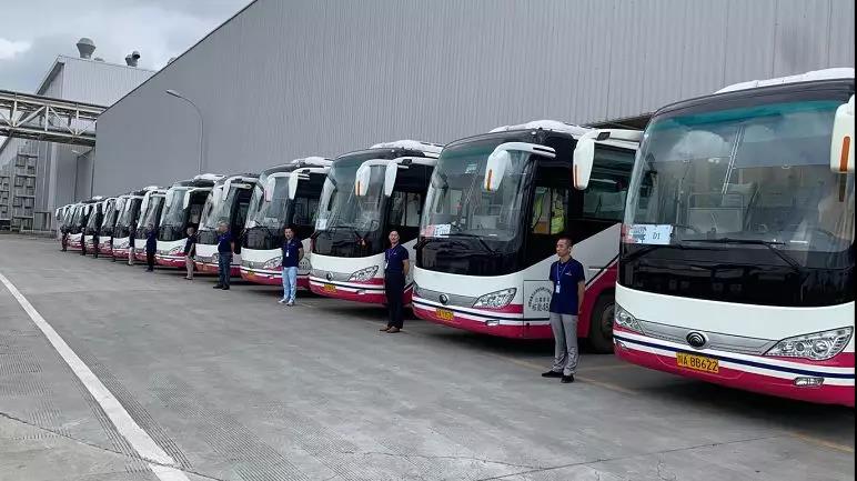 平庸中的工匠心灵最动人 ——长运游览分公司龙泉分队沃尔卧禧车成都工厂班车师傅纪实