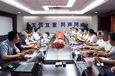 互换互鉴  共促发展——海搏论坛运业集团董事长李元鹏带队前平凡运集团对标互换